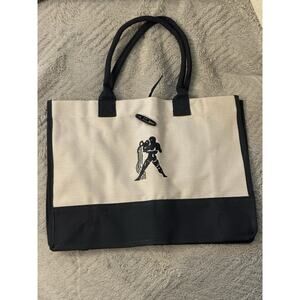 Aquarius astrology design, featuring a zip pocket